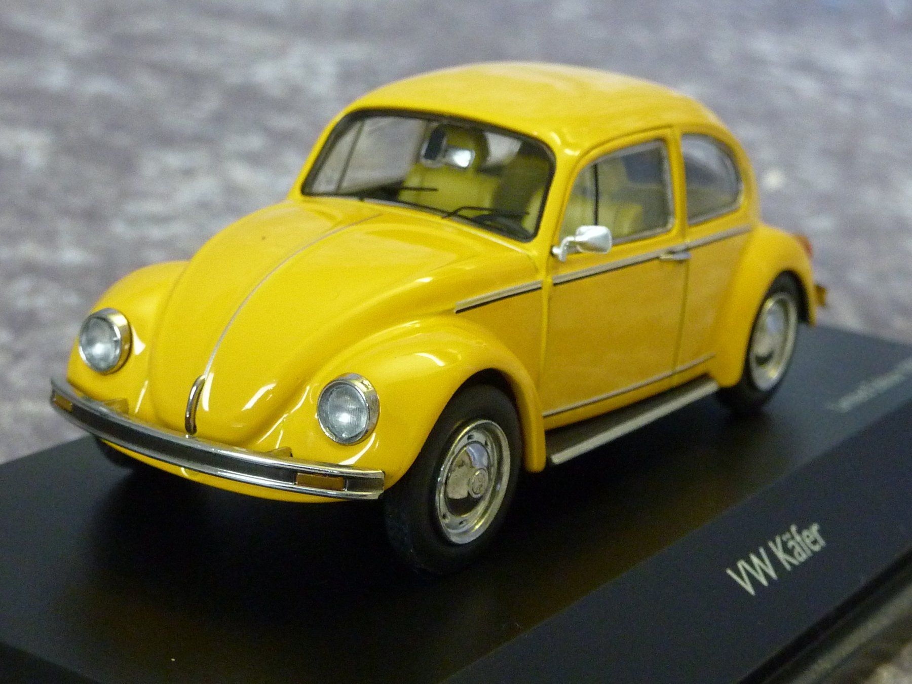 Schuco Modellini d'auto: VW Käfer Sunny Bug 1:43 – Nuovo e nell'imballaggio originale da Dürrenäsch venduto da modellautos4you 2