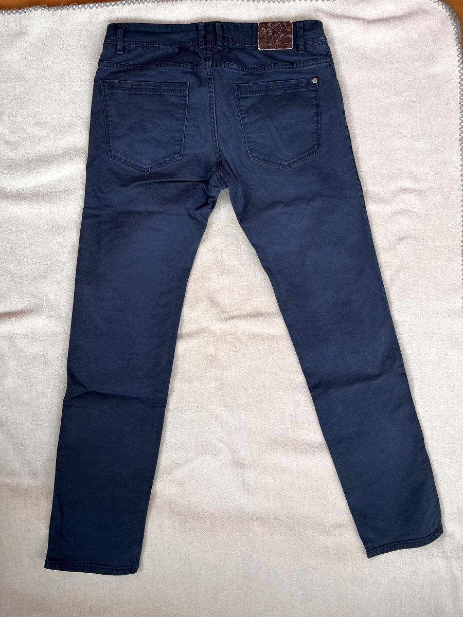 Mango Jeans: Pantalons jeans bleu marin Mango Man Taille 40 – Gebraucht aus Romont FR von cat_j6ww 1
