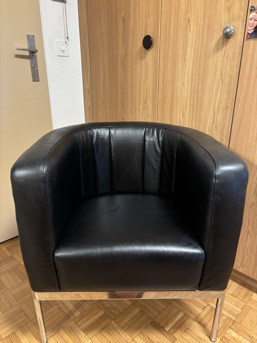 Zanotta Sessel: Zanotta Sessel Onda schwarz Leder – Gebraucht aus Zürich von Siino 1
