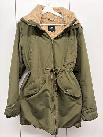 Umstandsjacke / Tragejacke gefüttert olive mit Einsätzen