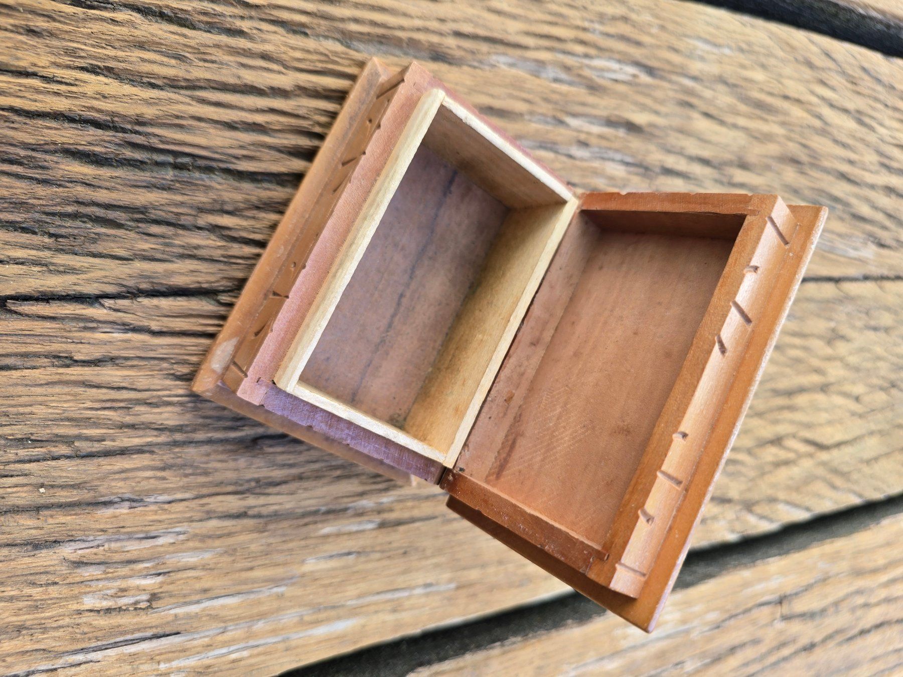 Portagioie: Holz: Dose mit Deckel – Usato da Romanshorn venduto da Rachacha 2