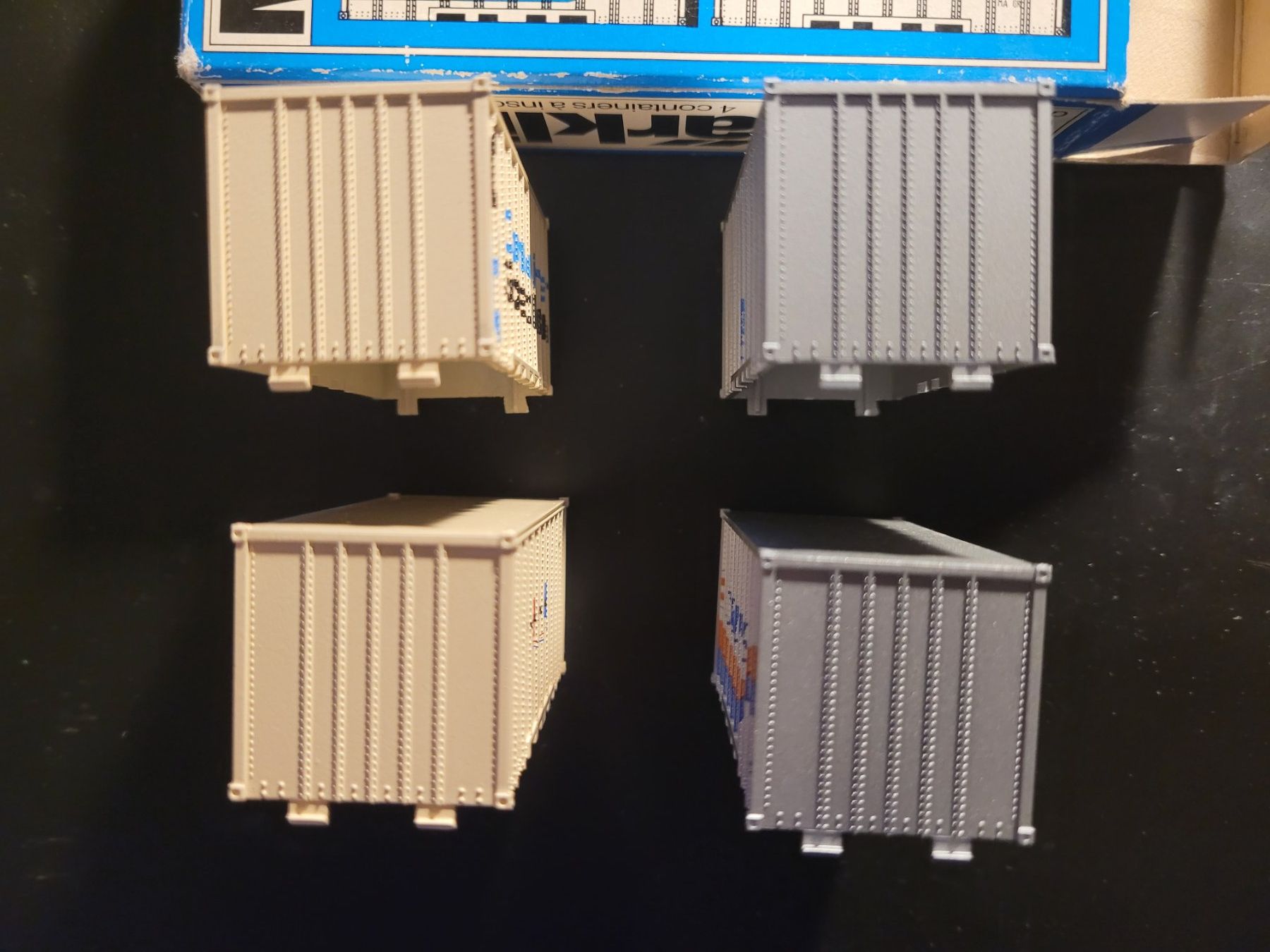 Märklin Modellini di ferrovie: Märklin H0 7291 - 4 containers à inscriptions différentes – Nuovo e nell'imballaggio originale da Payerne venduto da tintin08 3