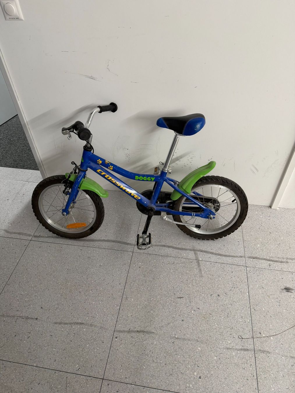 Veicoli per bambini: Kinder Velo Gebraucht!! – Usato da Schwerzenbach venduto da Fachhaus_Logistik