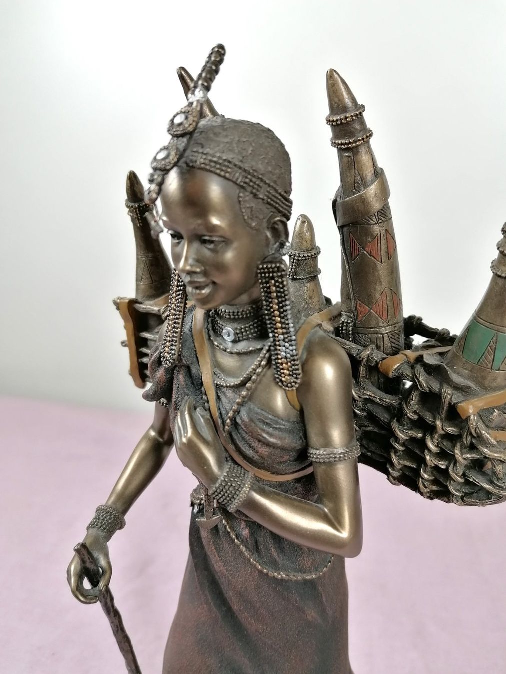 Statuette: Bronzefigur Maasai Wahrsagerin – Usato da Köniz venduto da Brockenreich 2