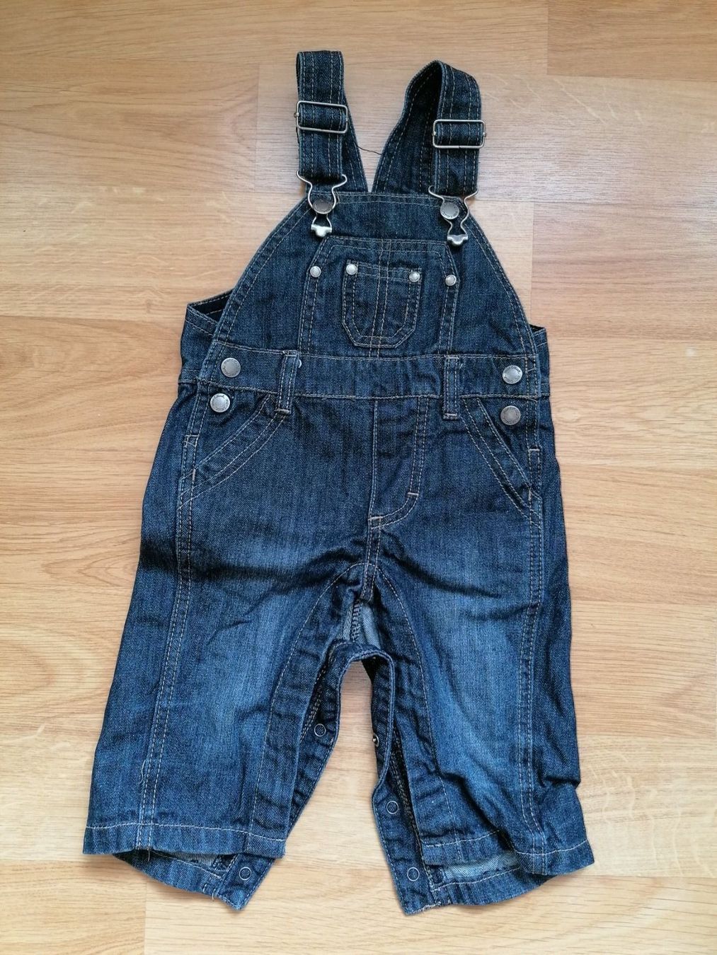Pantaloni: Latzhose Gr 68 – Usato da Büttikon AG venduto da Amineah
