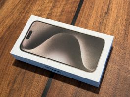 Apple iPhone 15 Pro 512 GB Natural Titanium in OVP