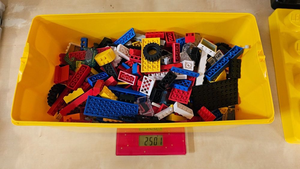 LEGO Kilo Konvolut inkl. Box 2.5 Kilo Kaufen auf Ricardo