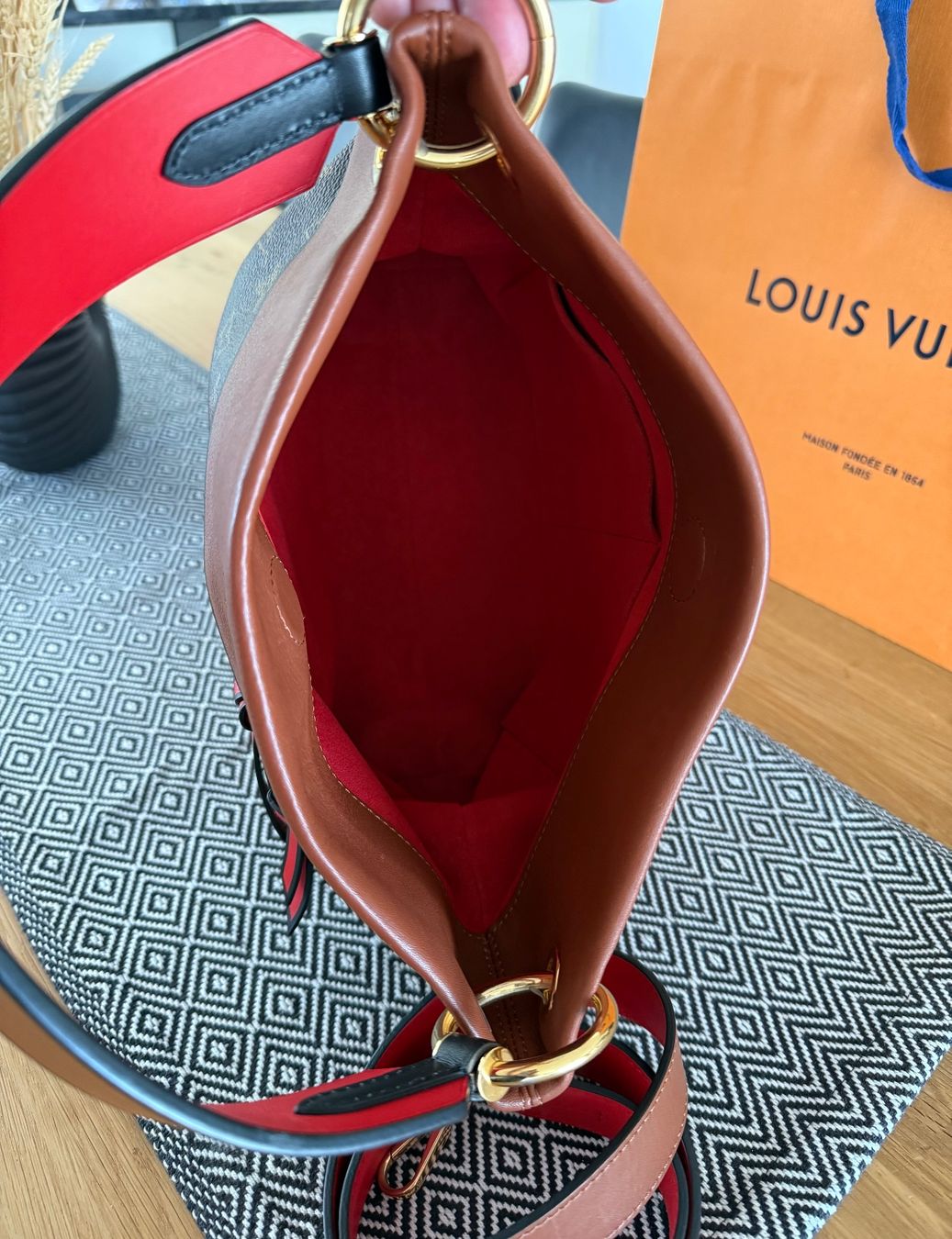 Louis Vuitton Taschen für Damen: Louis Vuitton Tuilleries Besace PM – Gebraucht aus Reinach AG von RobbisB 8