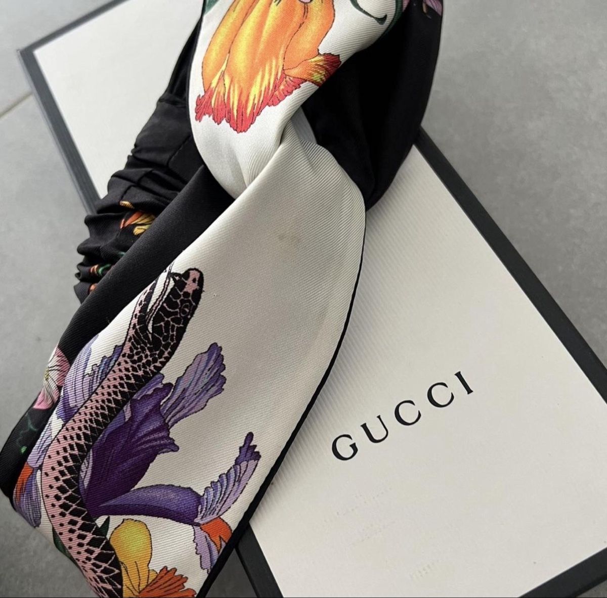 Gucci Accessori per capelli: Gucci Haarband – Usato da Kleindöttingen venduto da blckgoldsilver 3