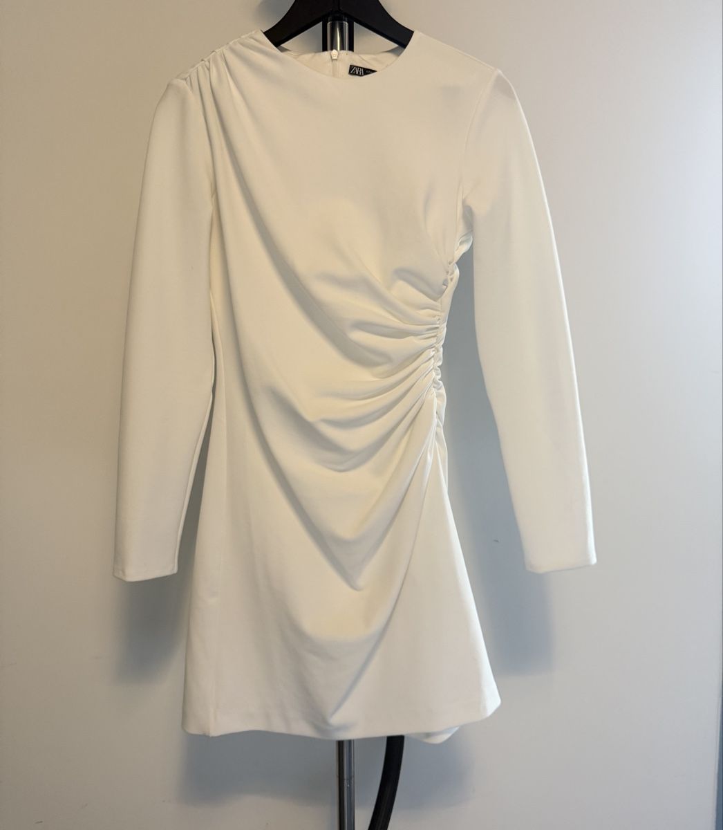 Zara Vestiti: Robe Zara à manches longues, blanche, taille M négociable – Nuovo (secondo la descrizione) da Sion venduto da bar_r96b