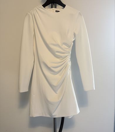 Robe Zara à manches longues, blanche, taille M