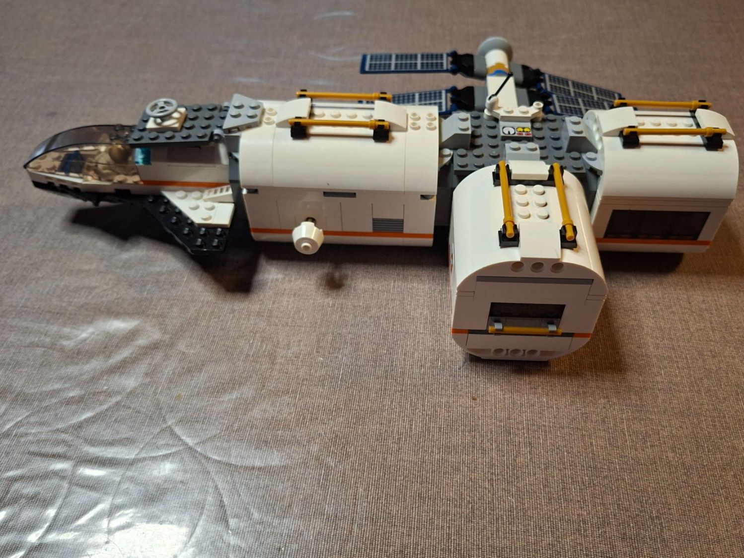 Lego Kit di costruzioni: Lego City - Navette Spatiale Exploration - Modèle 60227 – Usato da Montmollin venduto da islachat