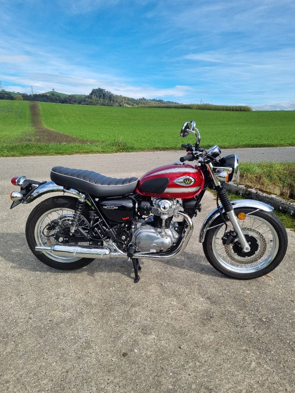 Kawasaki Route: Neuwertige Kawasaki W800 – Neuf (Voir description) à Schafhausen i.E. par Hillman_Minx 1