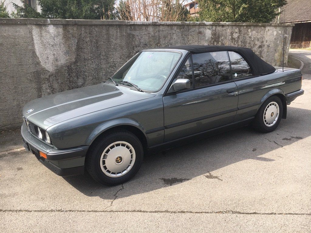 BMW Automobili: BMW Cabriolet 320i  (E30) Oldtimer – Usato da Kirchdorf AG venduto da Gauwain01
