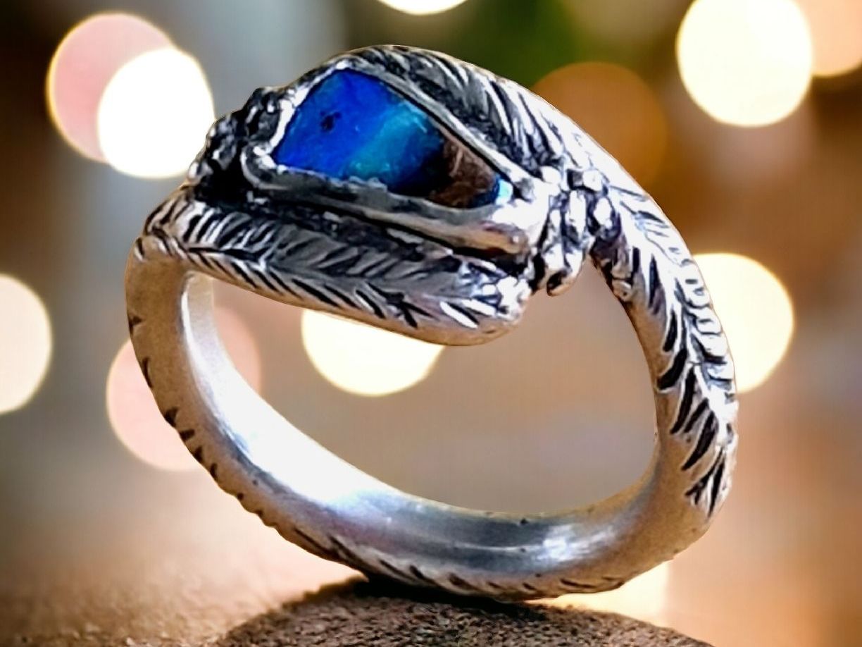 Anelli: Silberring, Federdesign, mit austr. Opal – Nuovo e nell'imballaggio originale da Aarau venduto da Schmuckhoehle_MD 1