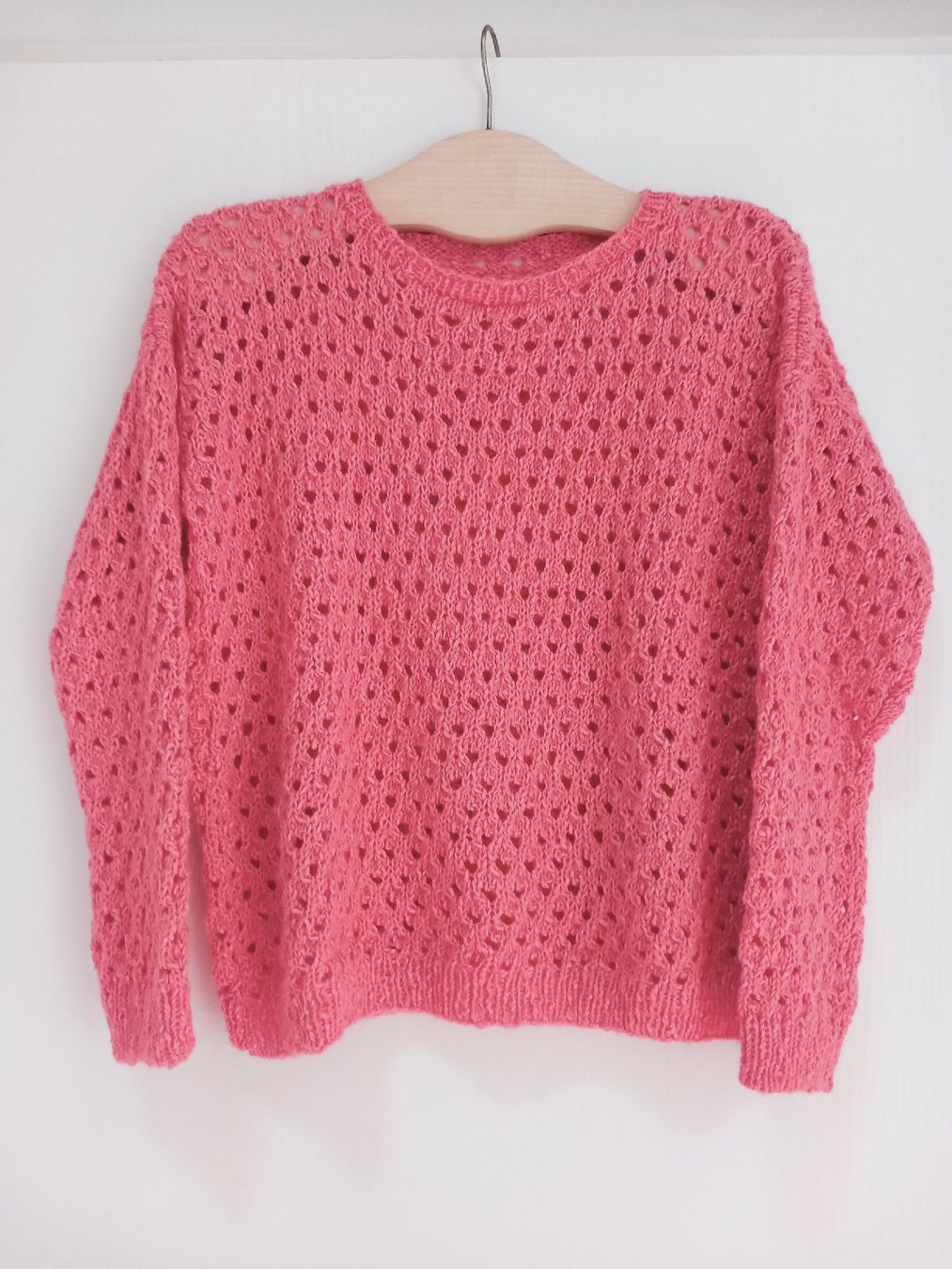 Pulls & Sweat-shirts: Pullover_koralle_M_Handarbeit_neu – Neuf (Voir description) à Näfels par gil_sindamel