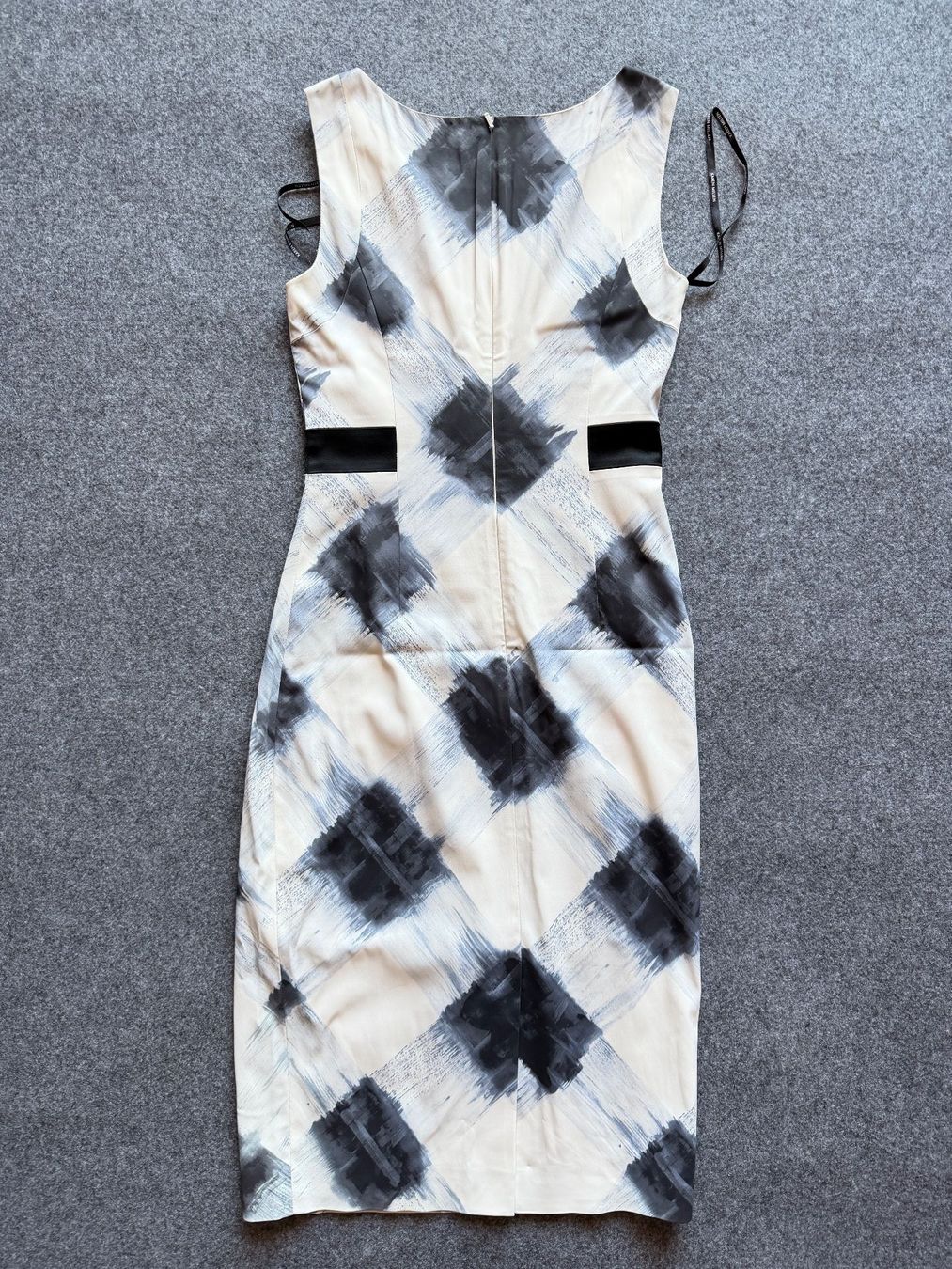 Karen Millen Vestiti: Karen Millen Robe fourreau imprimée UK10 EU38 – Usato da Neuchâtel venduto da belange 2