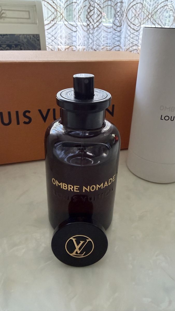 Louis Vuitton Profumi & Eau de Toilette: Louis Vuitton - Ombre Nomade – Usato da Schliern b. Köniz venduto da Ism.6o 1