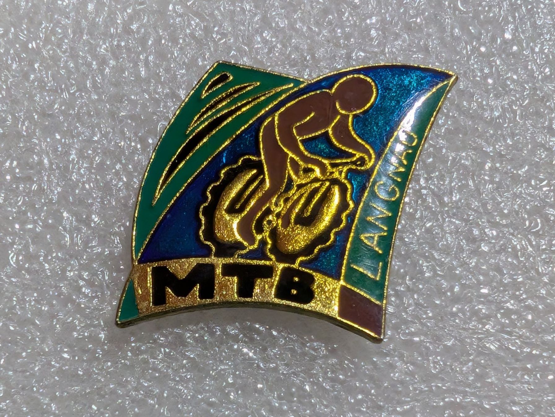 Plaquettes & Badges: Ansteckpin 264: MTB Langnau – D'occasion à Oppligen par Pin-Fall-Shop