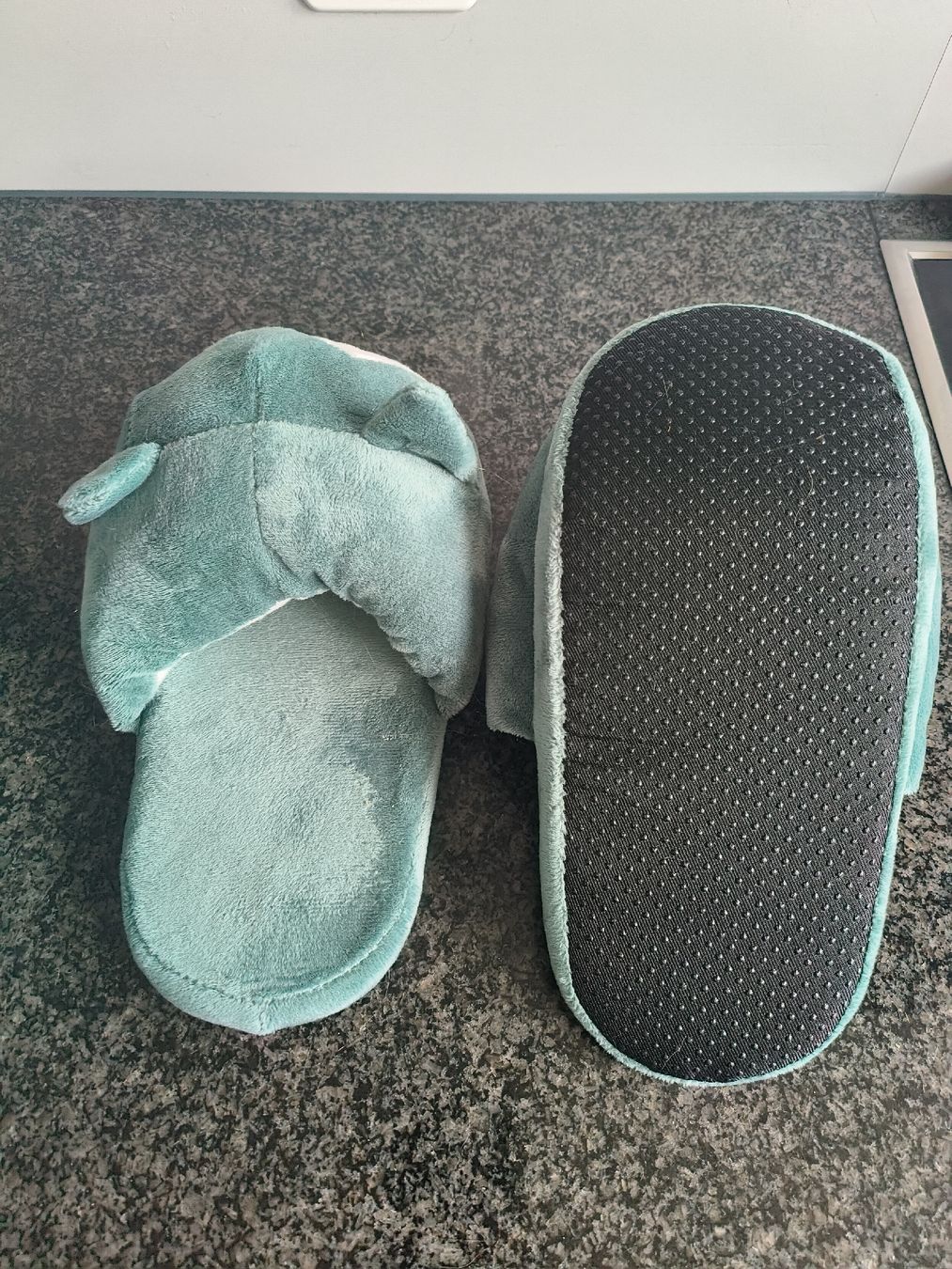 Scarpe da uomo: Pokemon Hausschuhe Snorlax – Usato da Emmenbrücke venduto da Marco01334 2