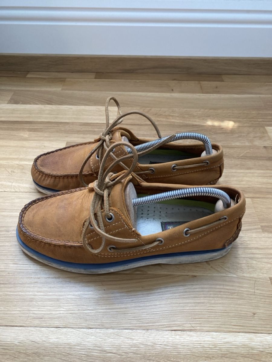 Timberland Chaussures hommes: Timberland Bootsschuhe hellbraun Leder Größe 8W – D'occasion à Zürich par adr_c5lp