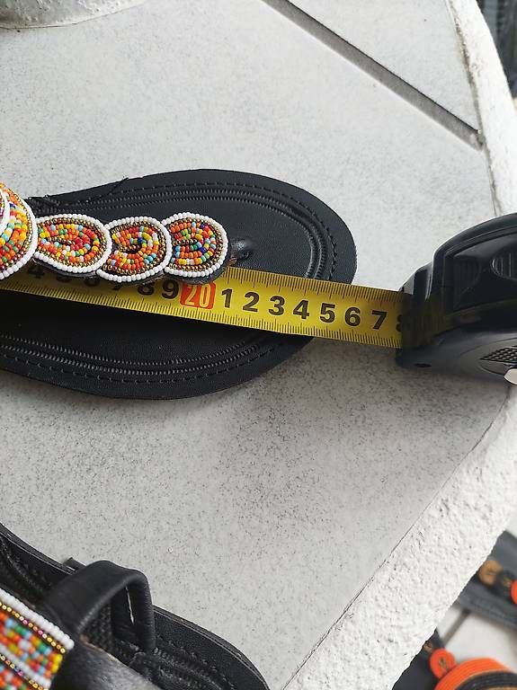 Scarpe da donna: Perlen-Sandalen – Usato da Biel/Bienne venduto da ChZ10 2