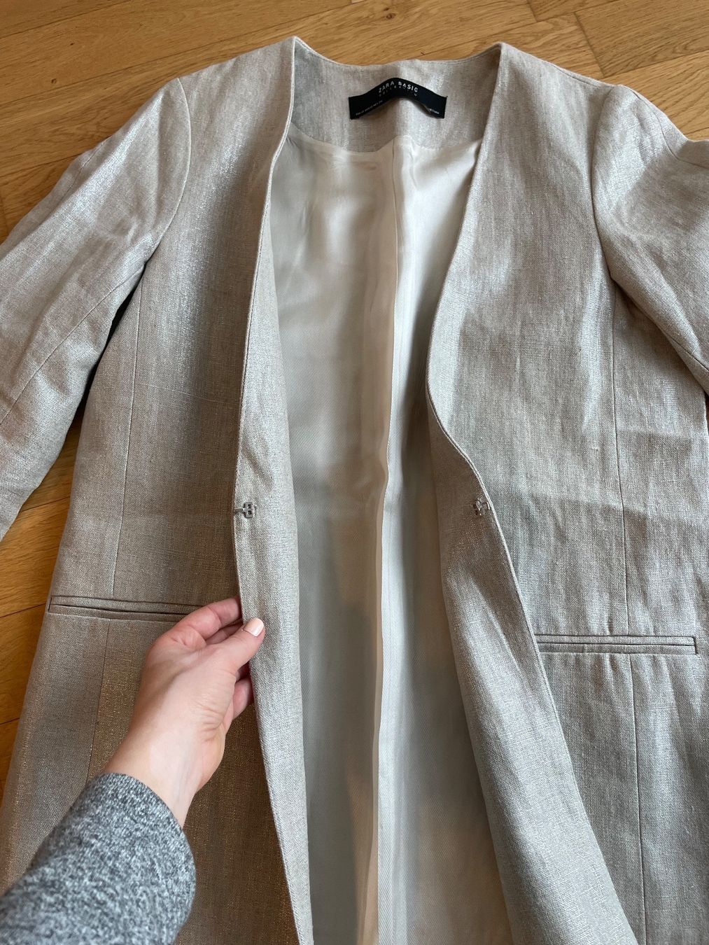 Zara Mäntel: 100% linen Spring coat XS Zara Collection – Gebraucht aus Zug von dim_np7l 2