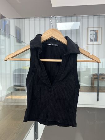 Zara Croptop mit Kragen Gr. S, schwarz 