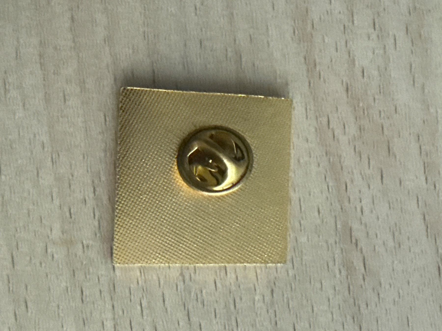 Placchette & Badge: Pin KAB HOCHDORF – Usato da Glattbrugg venduto da Schweigmatt 1