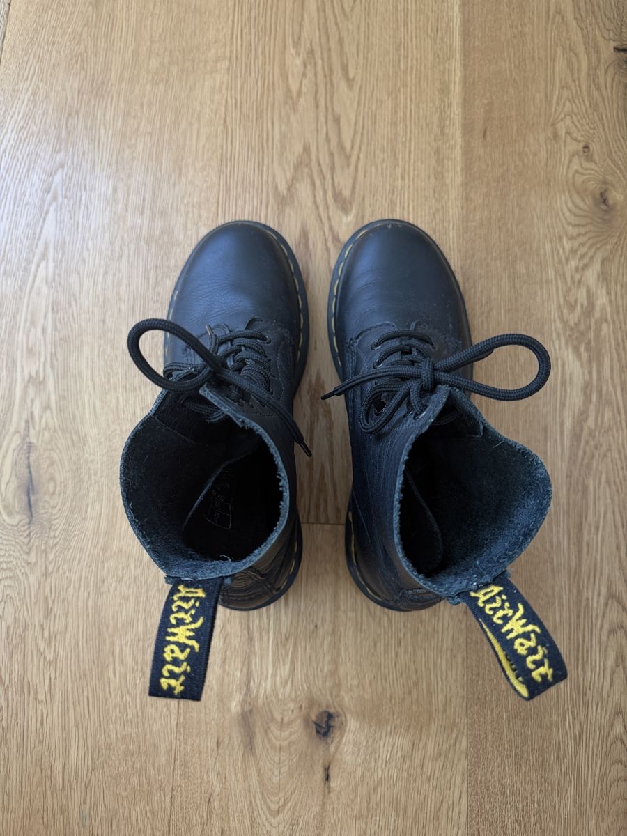 Dr. Martens Damenschuhe: Dr. Martens - Pascal, Gr. 38 – Gebraucht aus Interlaken von fbnscl 3
