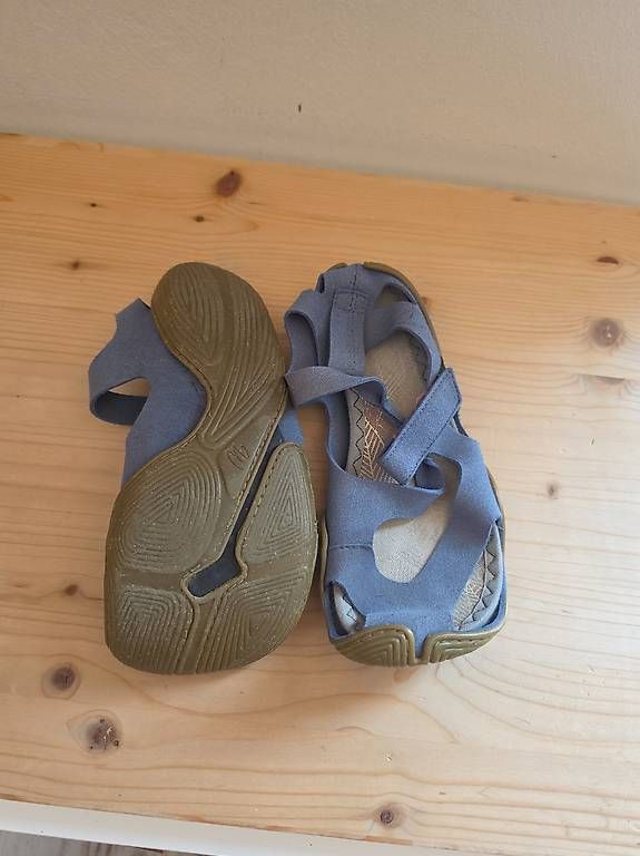 Wildling Scarpe per ragazzi: Wildlinge Indigo Sommer – Usato da Frauenfeld venduto da mk8_v75w 1