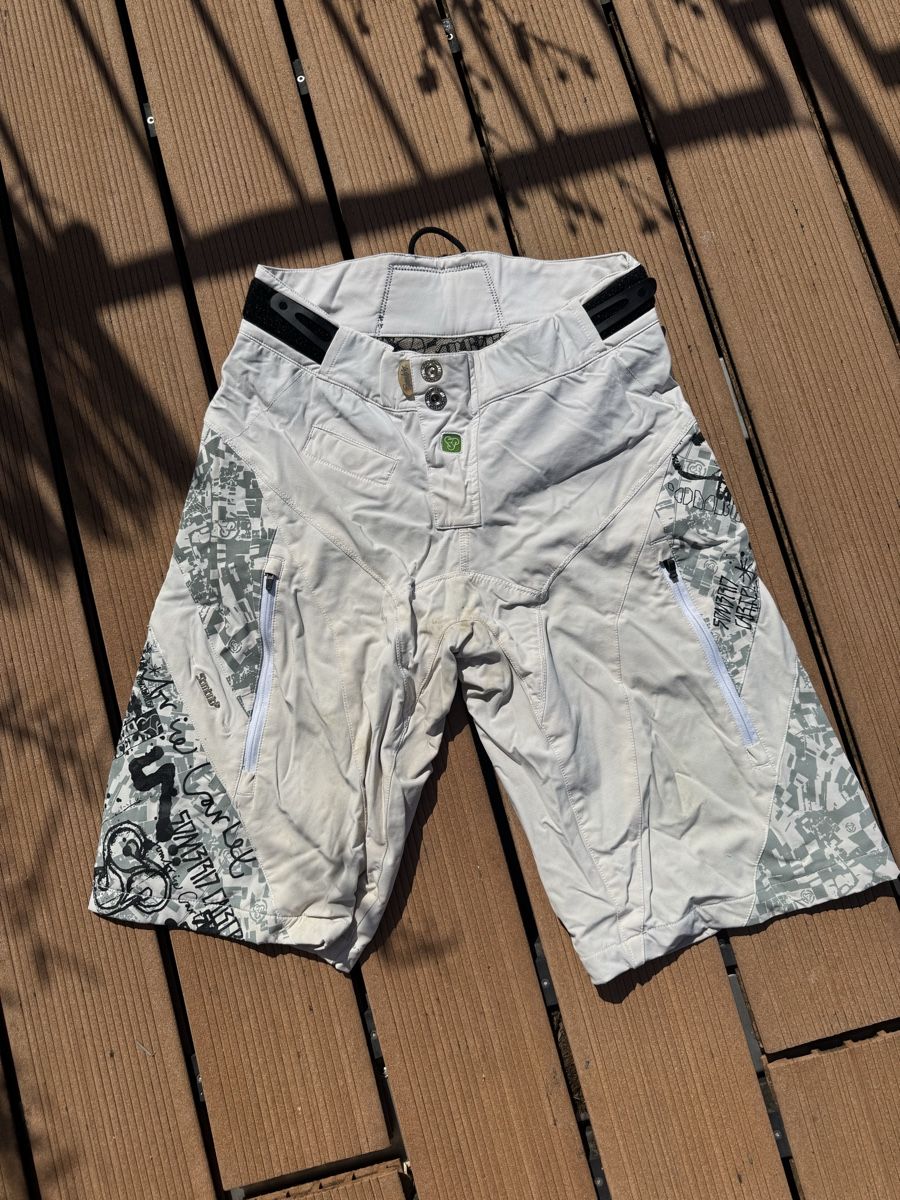 Hosen: Sombrio MTB Freeride Short – Gebraucht aus Zürich von mat_rw96