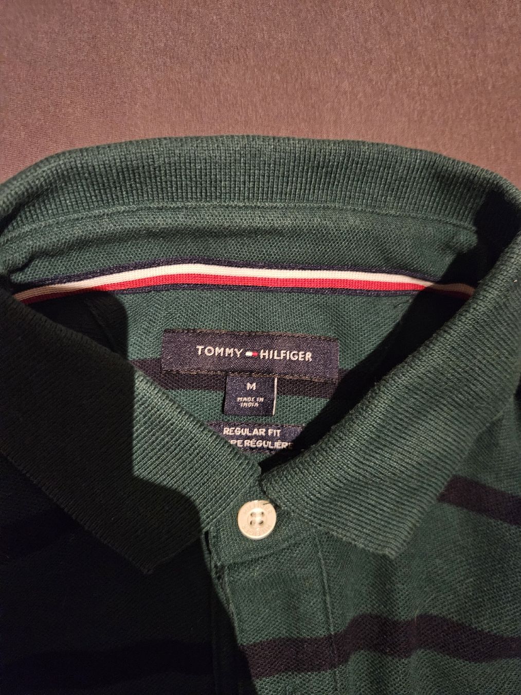 Tommy Hilfiger Polos: Polo Tommy Hilfiger M Regular – D'occasion à Morens FR par ChassotF07 1
