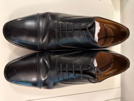 Rahmengenähte Schwarze Captoe Oxfords Gr. 44 Made in England