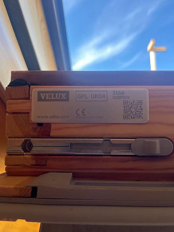 Finestre: Velux Dachfenster - 3 Stück – Usato da Stettlen venduto da mel_tg52 2