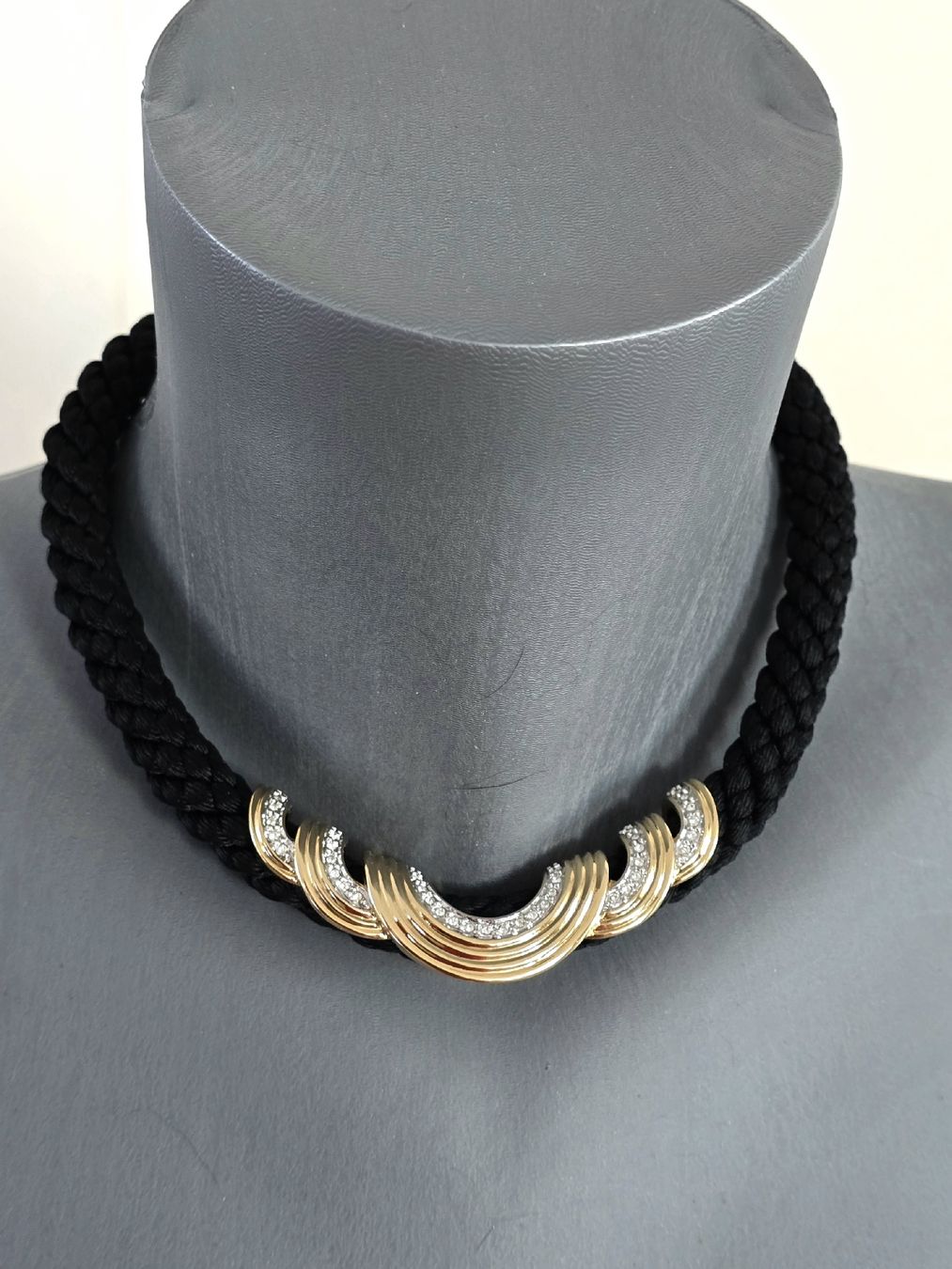 Pierre Lang Catenine: PIERRE LANG ,Collier und Ohrschmuck – Nuovo (secondo la descrizione) da Zufikon venduto da manifesto 2