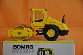 BOMAG BW 213 D-3 Walzenzug