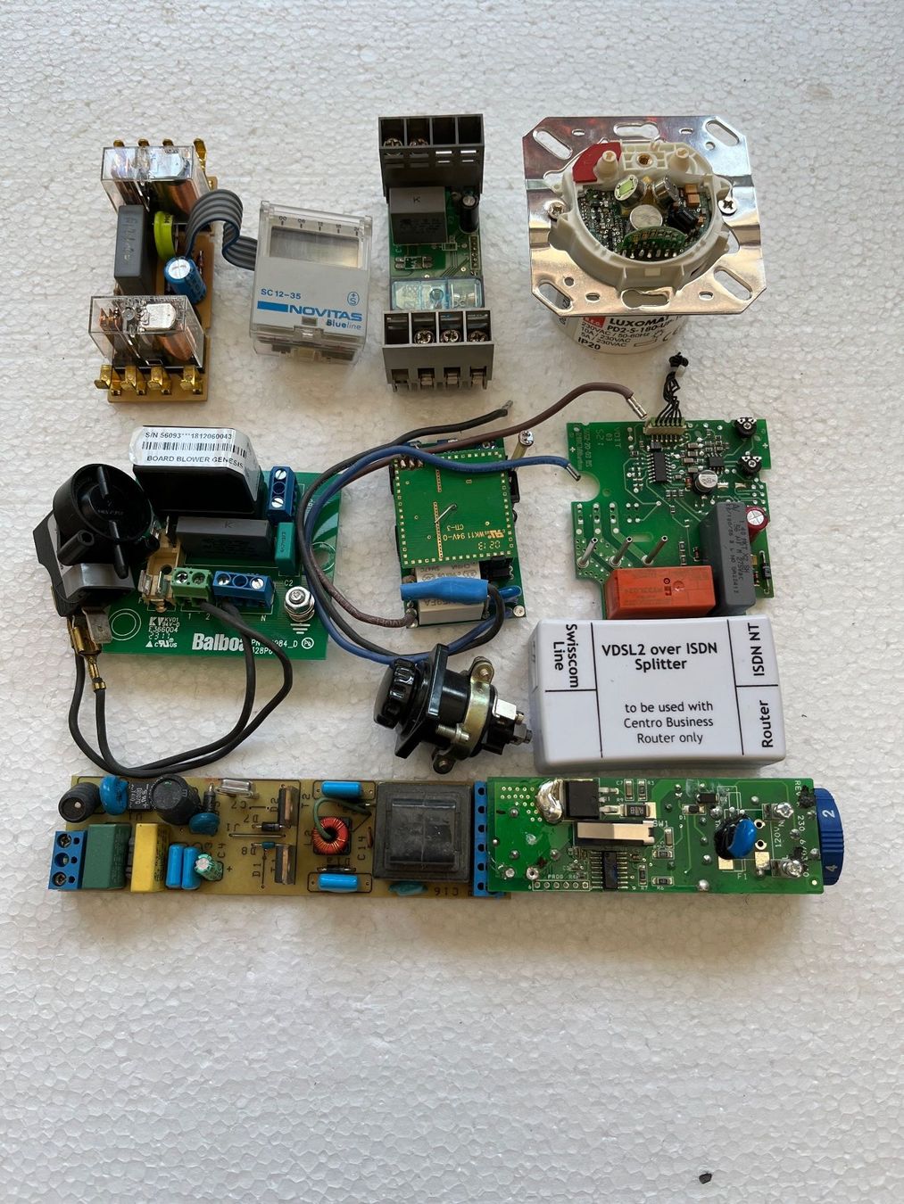 Elektronikbauteile: Steuertafeln, Elektronik – Gebraucht aus Küblis von hypofacto 8