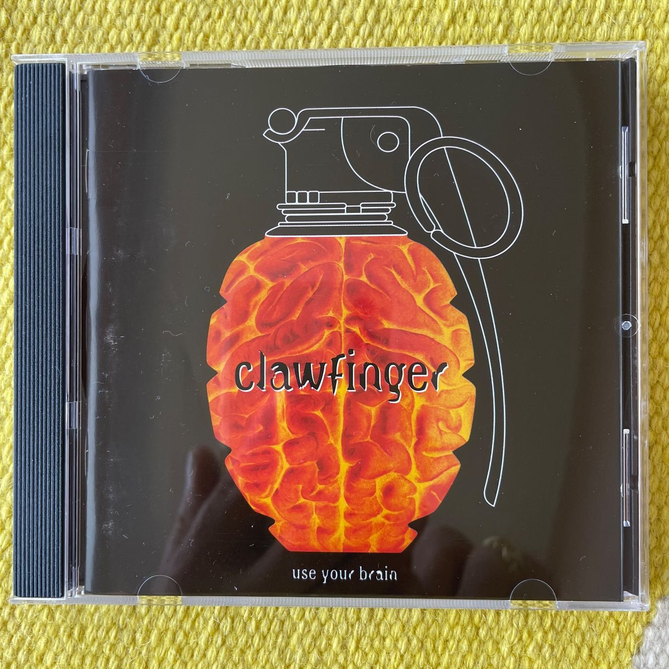 CD: CLAWFINGER-USE YOUR BRAIN – Usato da Rorschacherberg venduto da CD-Roli