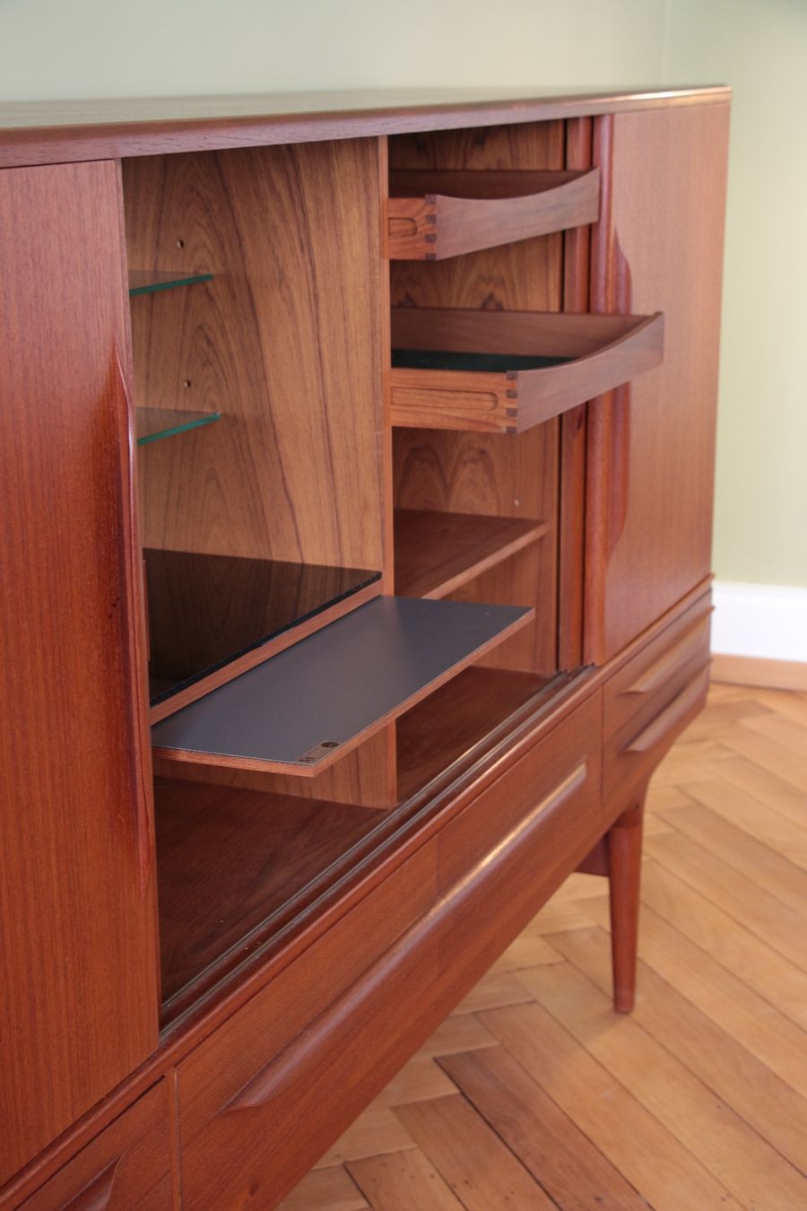 Credenze: Highboard Johannes Andersen – Usato da Basel venduto da perpetuum_moebel 6