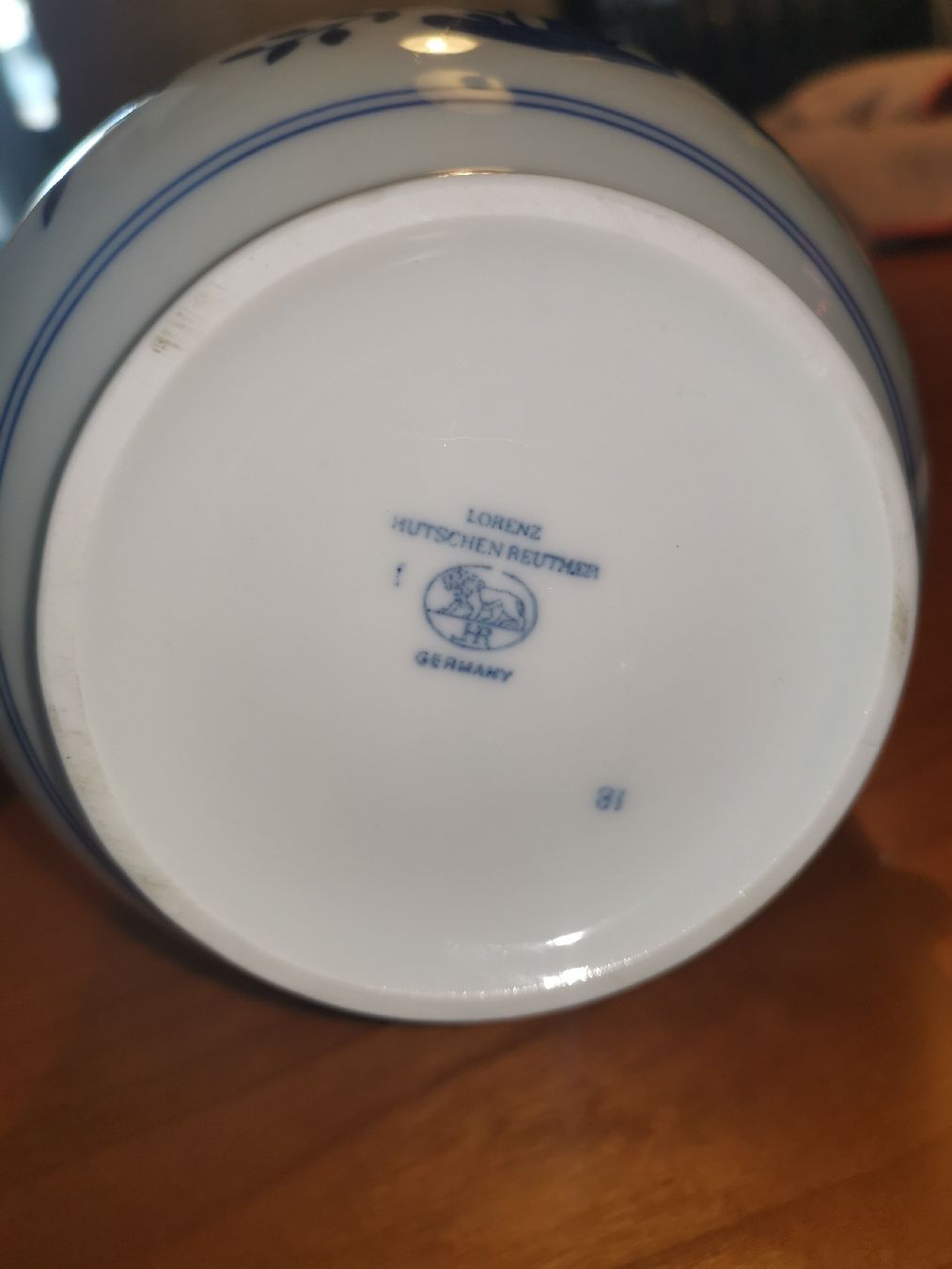 Hutschenreuther Teiere: Hübsche Kaffeekanne Hutschenreuther Germany – Usato da Stans venduto da Findus7318 5