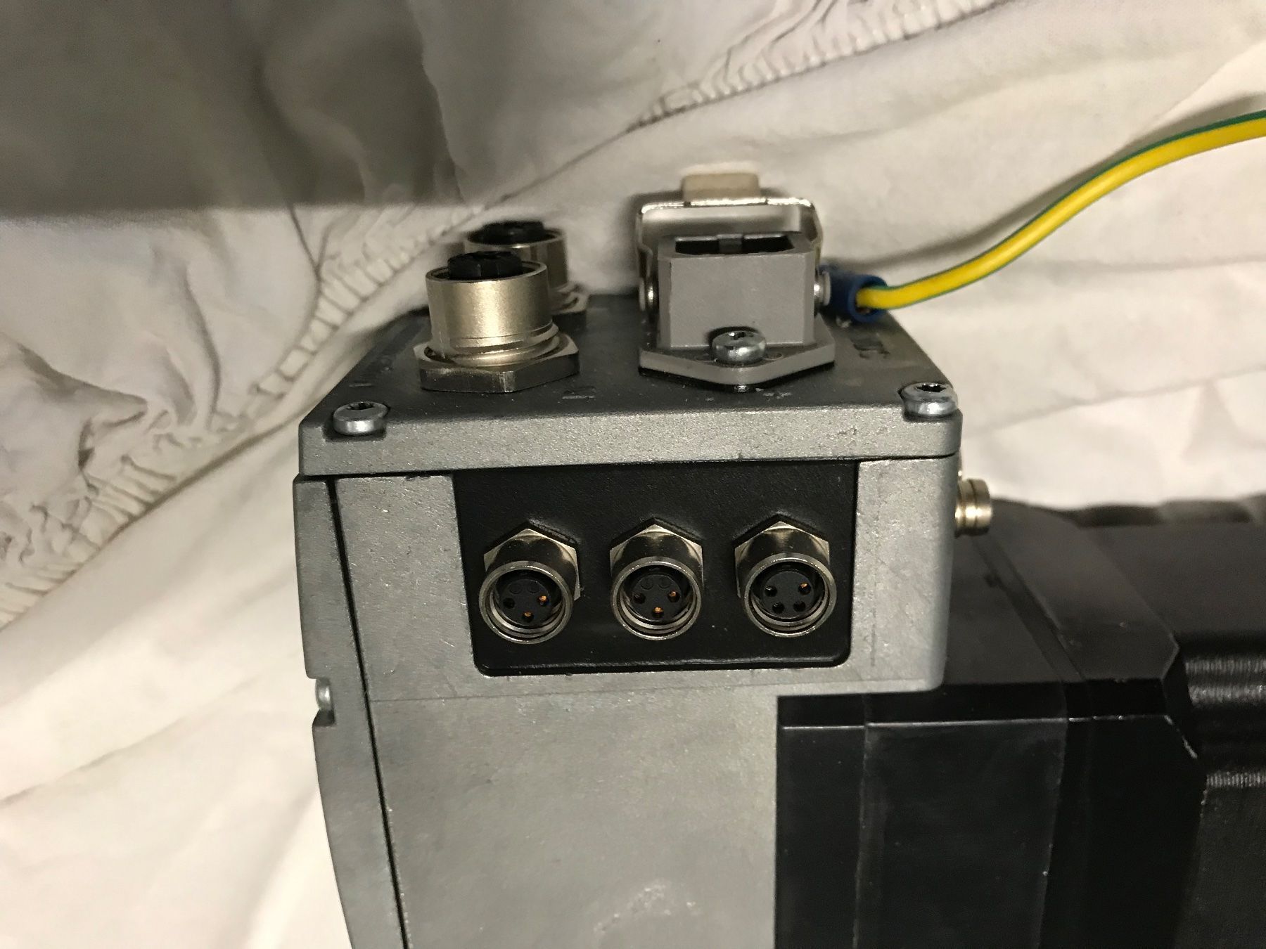 Motoren: Servomotor Lexium ILA2E572TC1A0 mit EtherCAT und Getriebe – Neu (gemäss Beschreibung) aus Subingen von tfe_p7y9 2