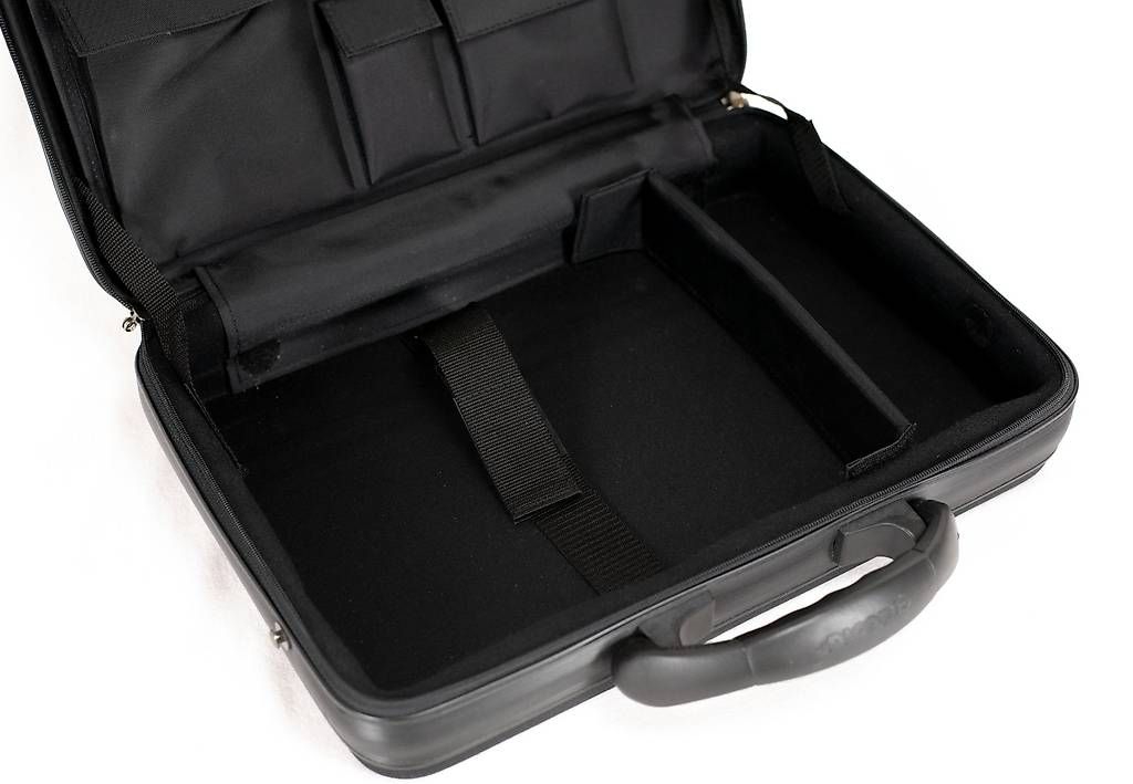 Borse: Dicota Tasche – Usato da Zürich venduto da tonogen 3