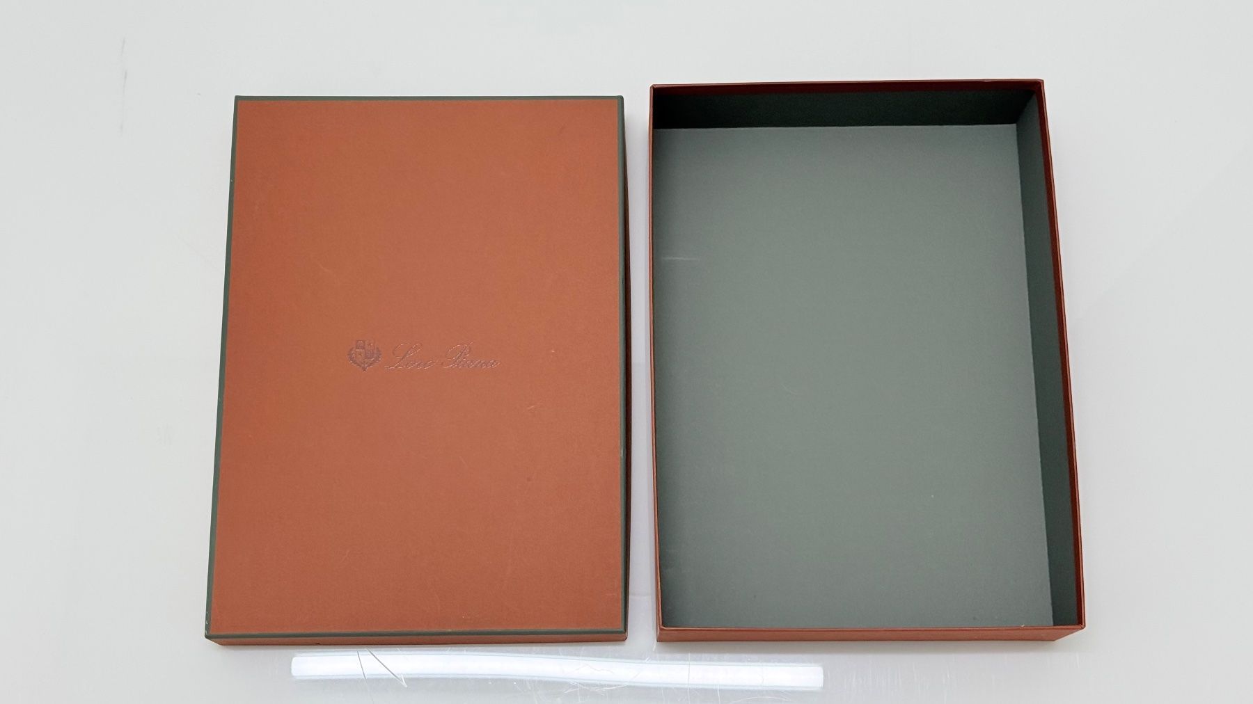Loro Piana Altro in Decorazioni & Accessori: Loro Piana Box 38x27.5x8 – Usato da Jonen venduto da BMWE369 1