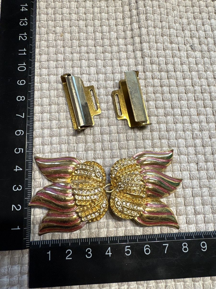 Fibbie per cinture: Gürtelschnalle mit Strass – Usato da Rümlang venduto da euqinom16