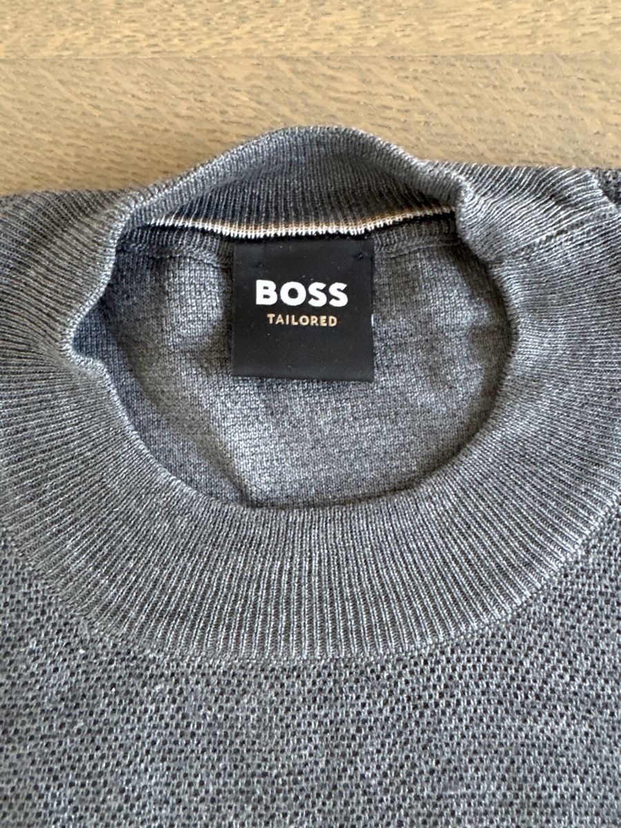Hugo Boss Maglioni & Felpe: 100% Silk Pullover Boss Tailored grau Grösse S – Usato da Adliswil venduto da GermanK 2