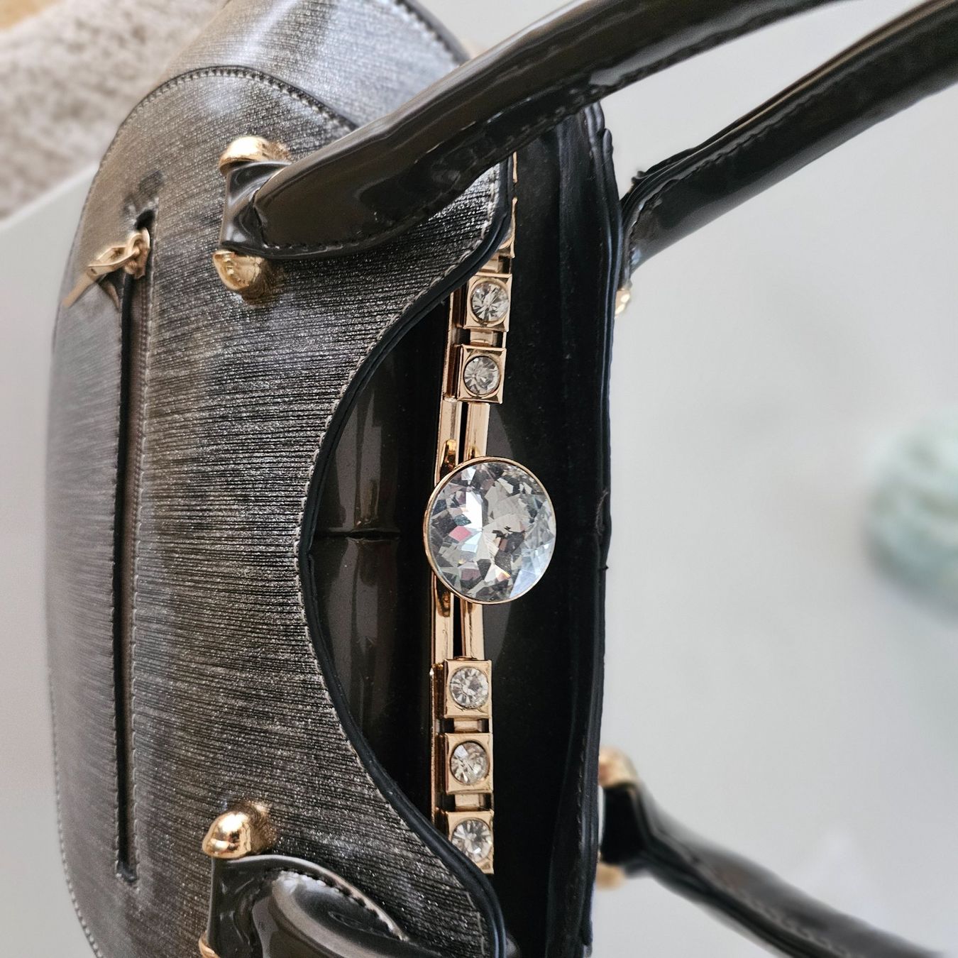 Borse da donna: Fabrikneu  Handtasche mit Strass Glitzer – Nuovo e nell'imballaggio originale da wolfhalden venduto da 46464646