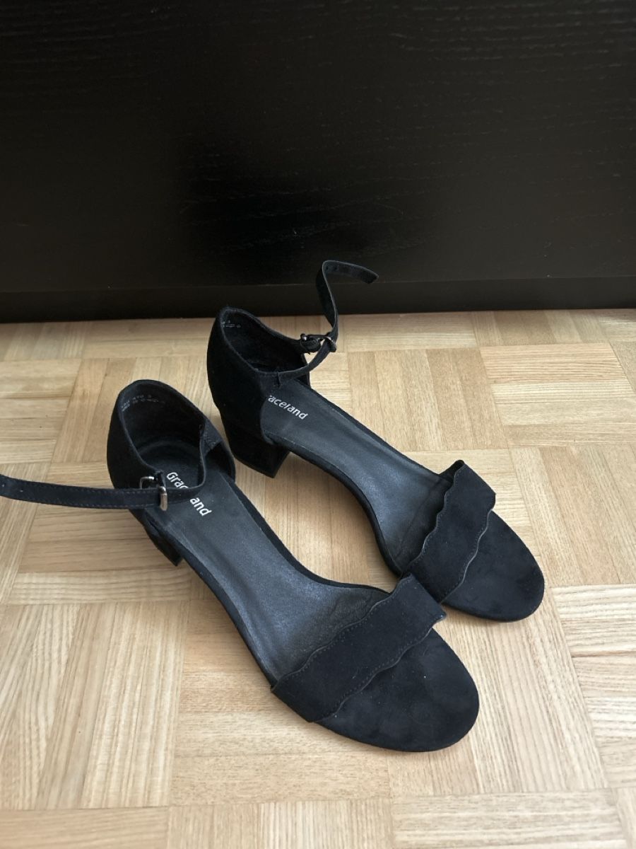Damenschuhe: Schicke Schuhe  – Gebraucht aus Binningen von luc_lxl8
