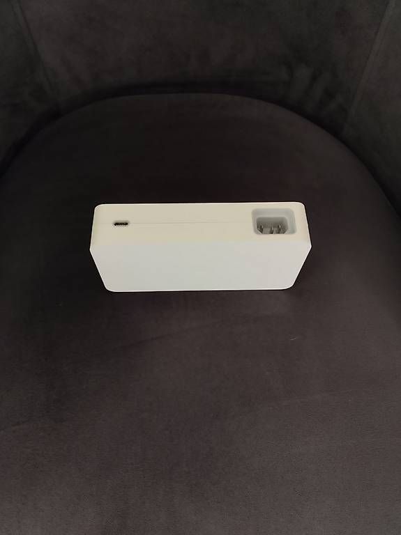 Apple Ecrans: Apple A1096 Cinema Display Netzteil – D'occasion à Dulliken par jev_v2cz