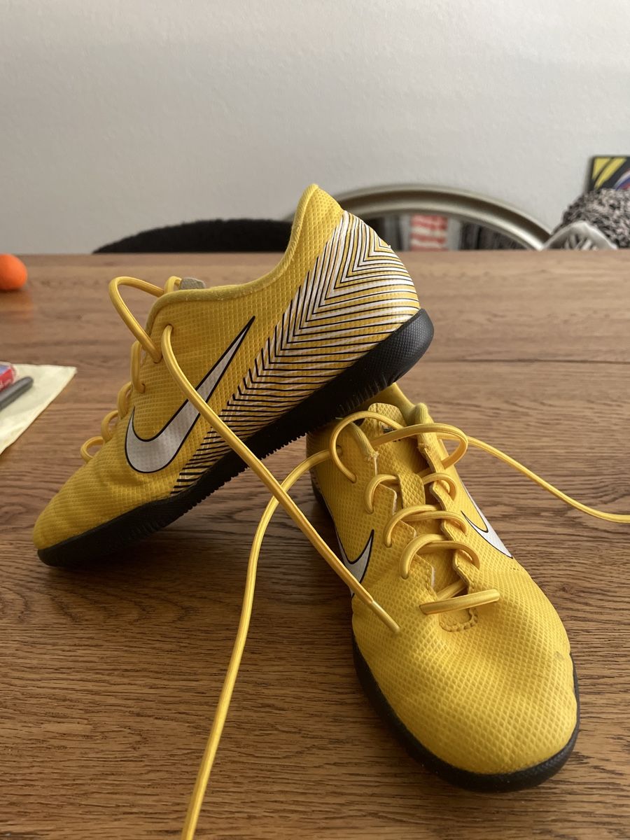Nike Scarpe per ragazzi: Nike Fussballschuhe, Gr.34 – Usato da Schliern b.Köniz venduto da Nikk0tin 3